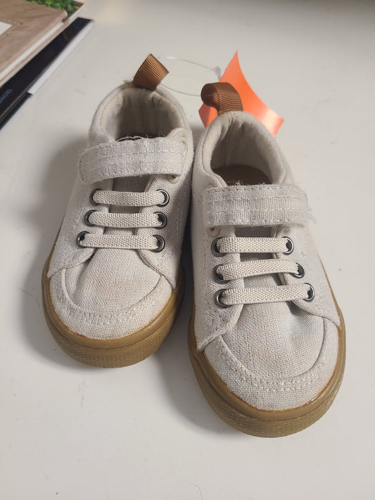 Cream Cat & Jack Sneakers, 5C B