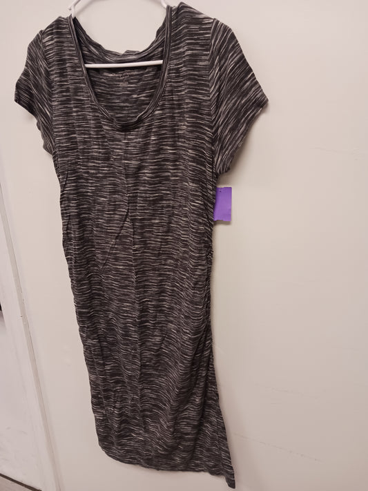 Grey/White Liz Lange Maternity Dress, Medium
