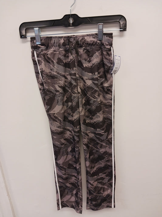 Green OshKosh Camo Pants, 6 B