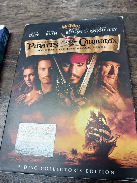 Disney Pirates of the Caribbean 2 Disc