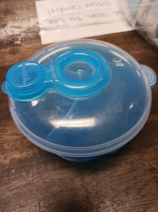 Blue Munchkin Formula Container