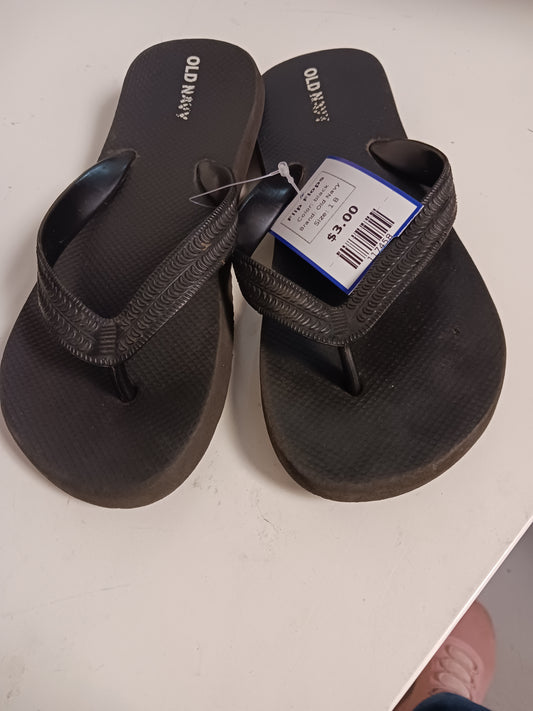 black Old Navy Flip Flops, 1 B
