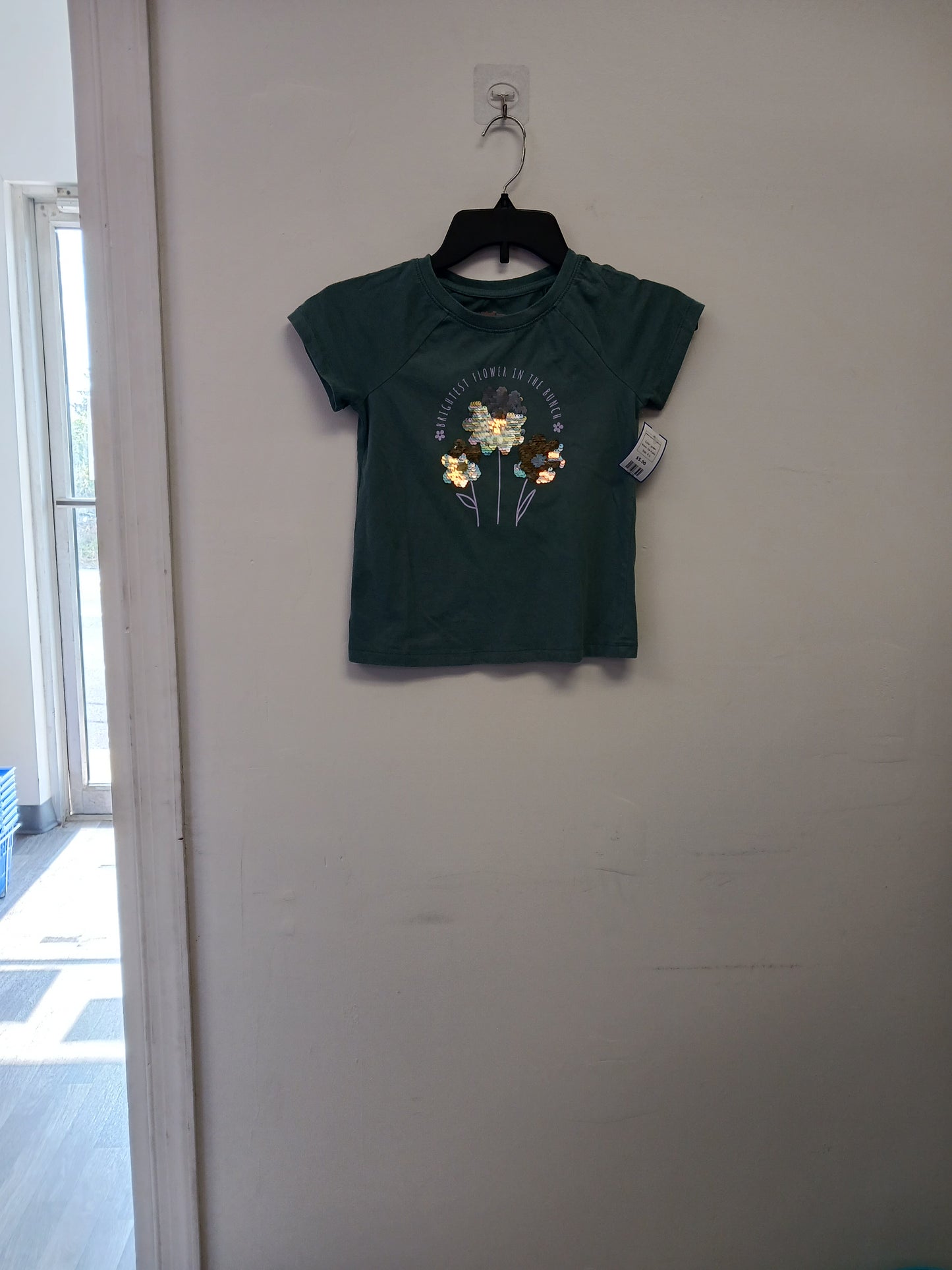 green Cat & Jack Brightess Flower in the Bunch Tshirt  6/7, 6 G