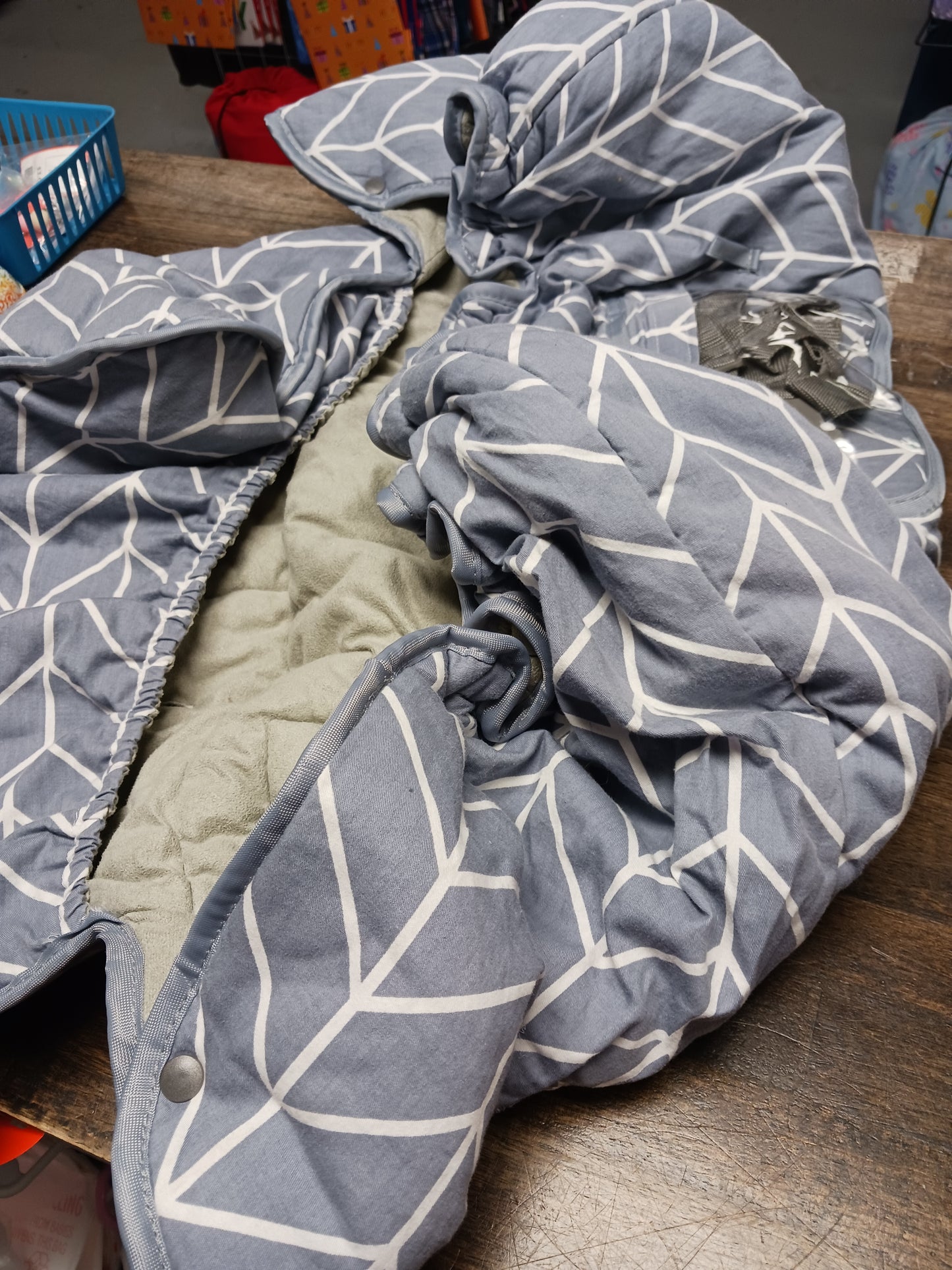 grey/white IcoPuca Shopping Cart Cover