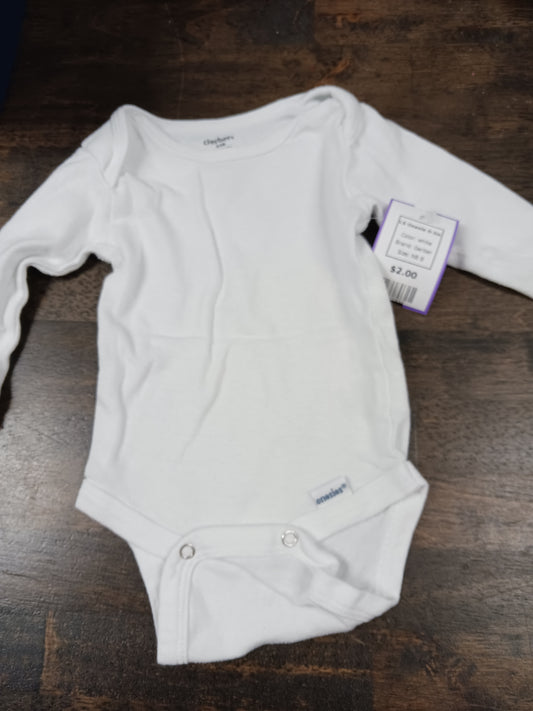 white Gerber LS Onesie 0-3m, NB B