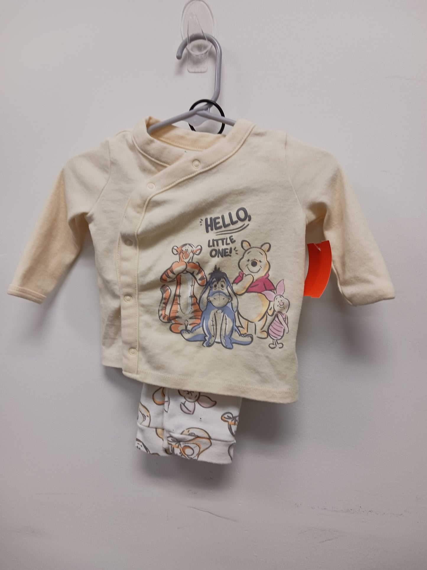 white/yellow Disney Baby Pooh Bear 2 Piece outfit, 3-6M B