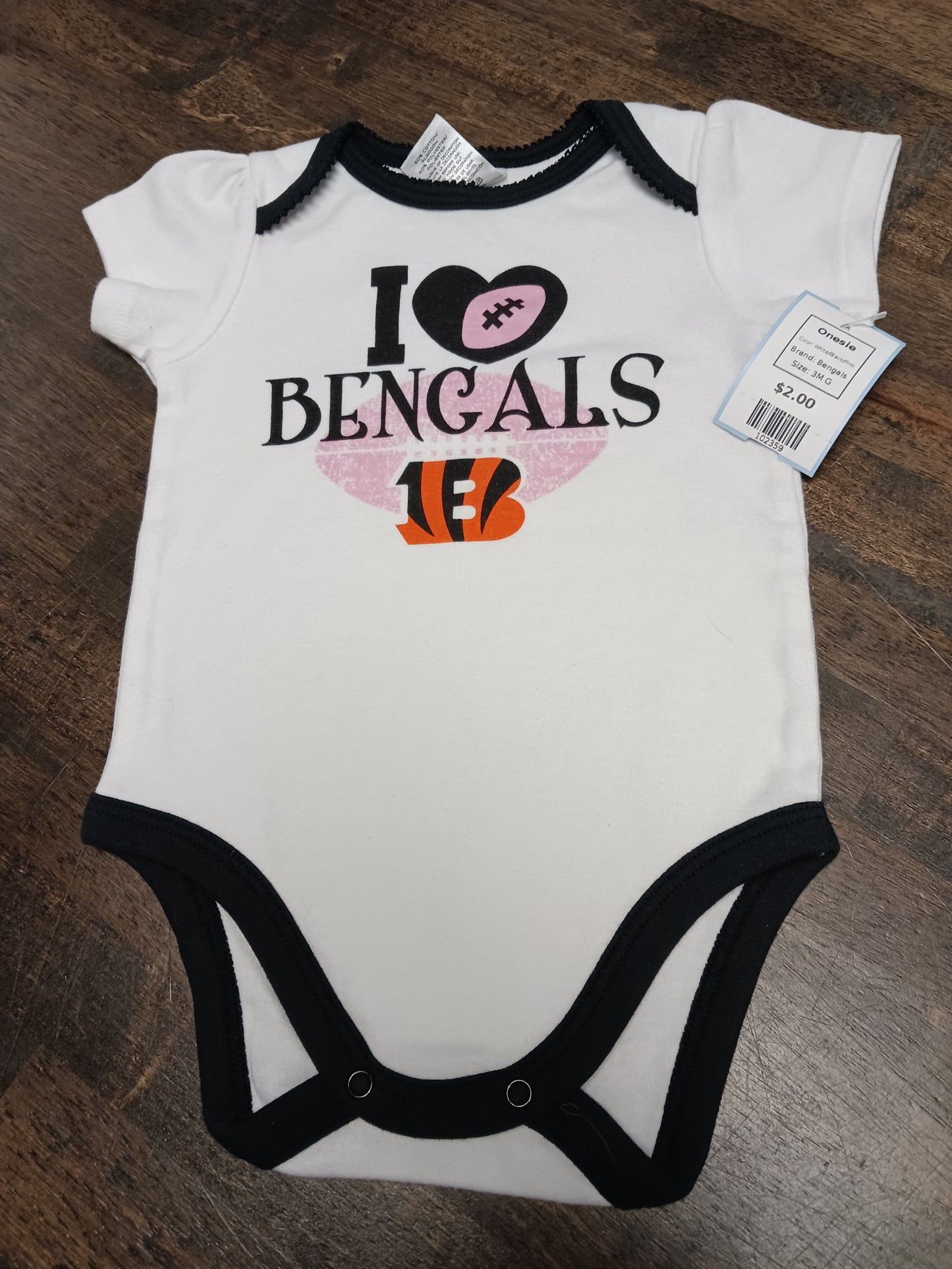 White/Black/Pink Bengals Onesie, 3M G