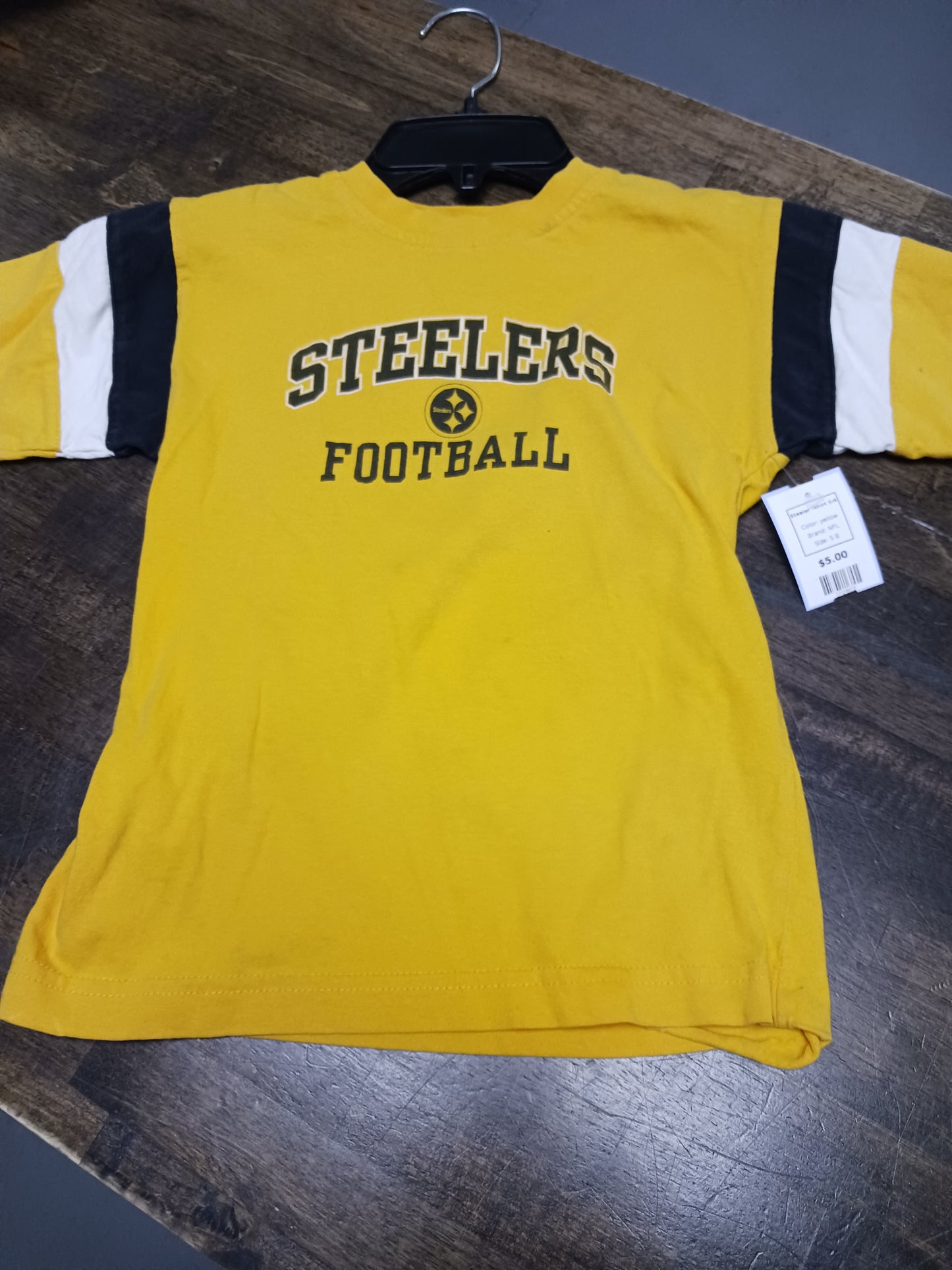 yellow NFL Steeler Tshirt 5-6, 5 B