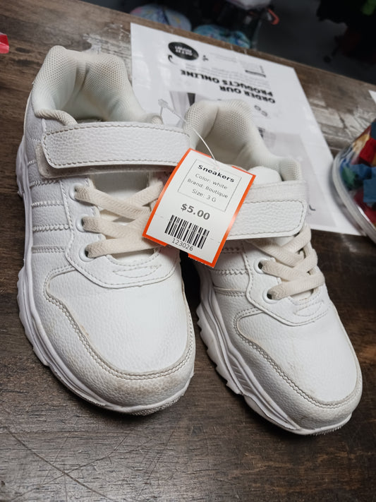 white Boutique Sneakers, 3 G