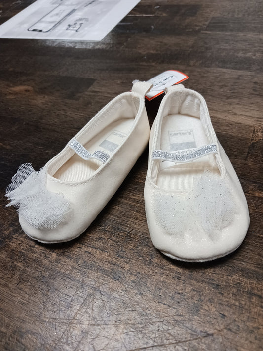 White Carters Crib Shoes, 3-6M G