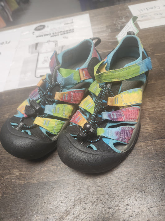 Colorful Keen Sandals, 3Y G