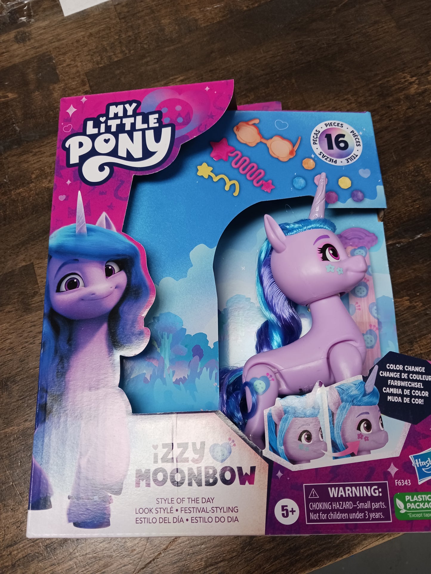 My Little Pony Izzy Moonbow