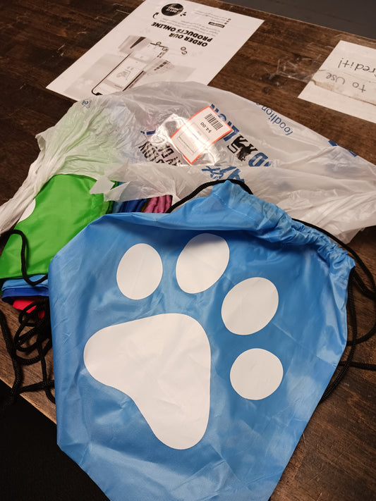 Bag of 11 Drawstring Paw Print Bags