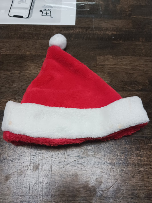 red Rae Dunn santa hat 6-9m, 6M B