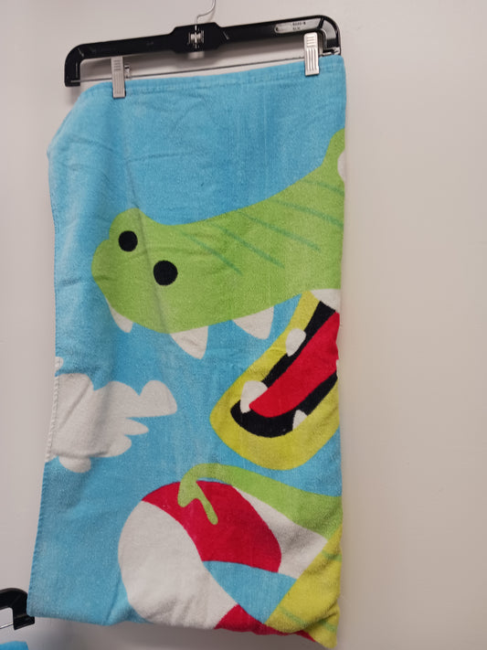 Blue/Green Alligator Sizzlin Cool Towel