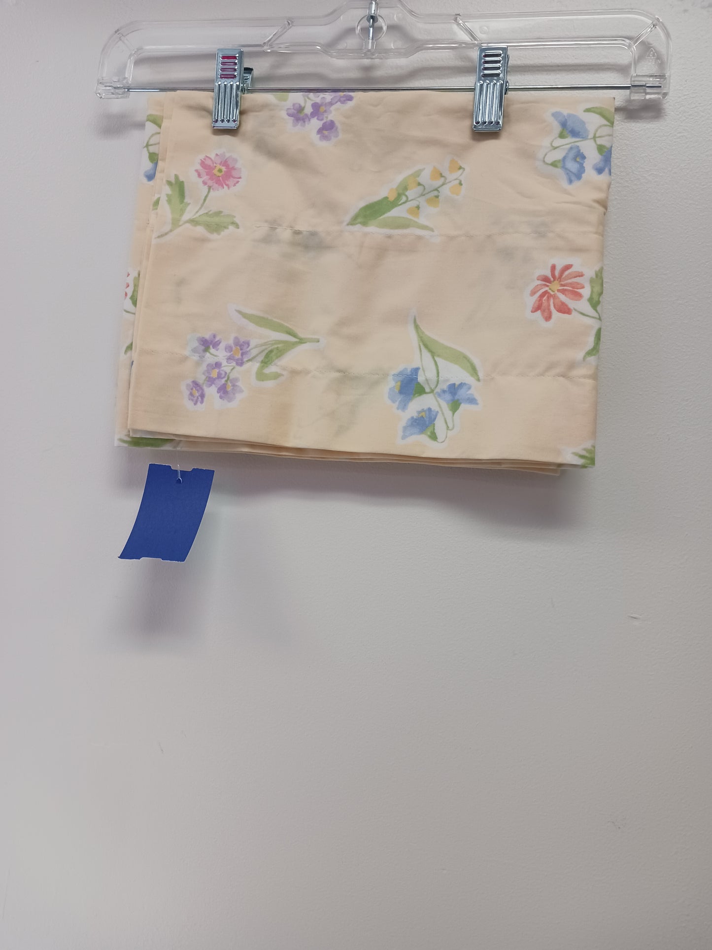 Flowered Valance 18" x 88"