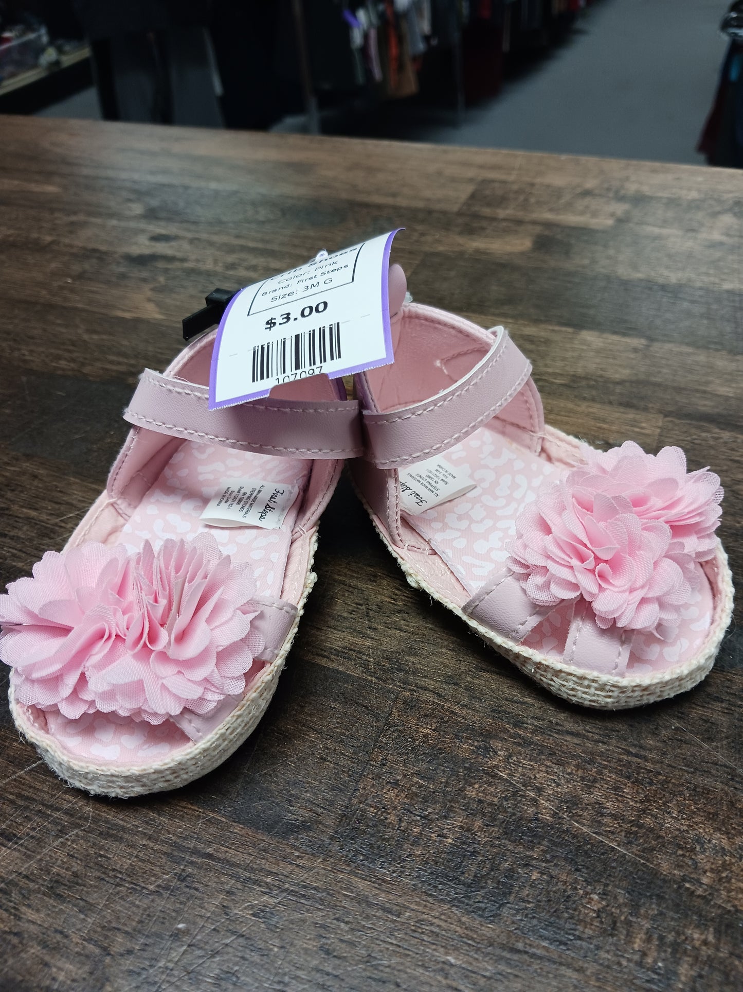 Pink First Steps Crib Shoes, 3M G