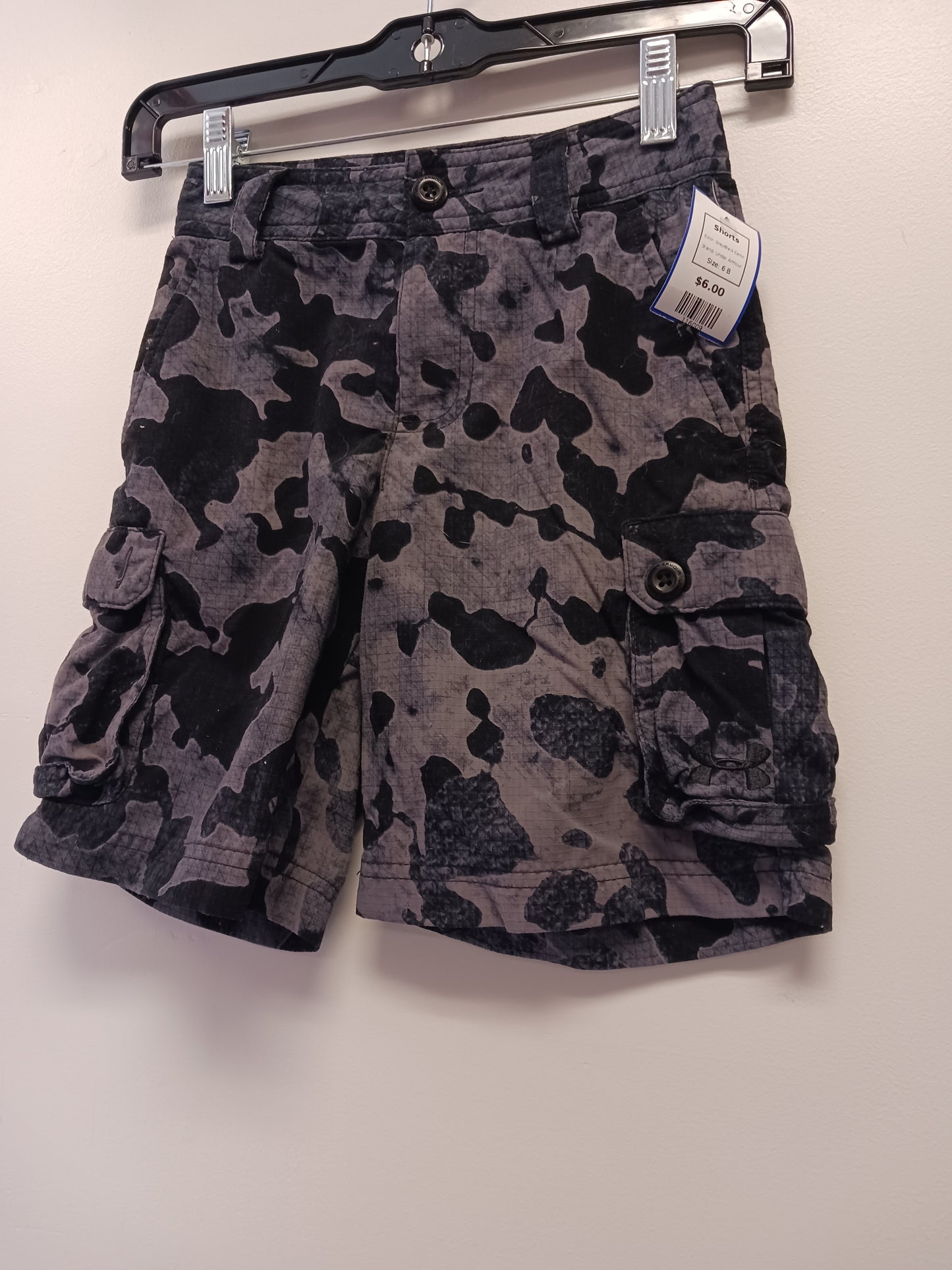 Grey/Black Camo Under Armour Shorts, 6 B