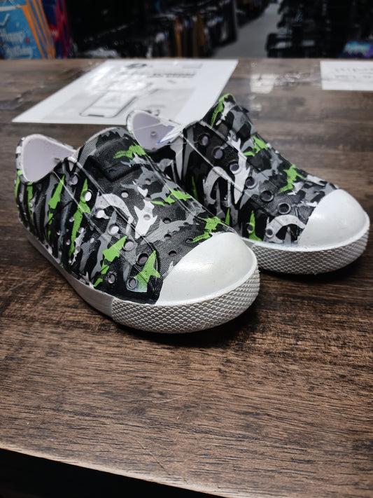 Grey/White/Green Camo DSG Rubber Shoes, 8 B