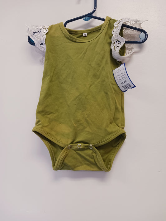 green Boutique Lace sleeve body suit 12-18m, 12M G