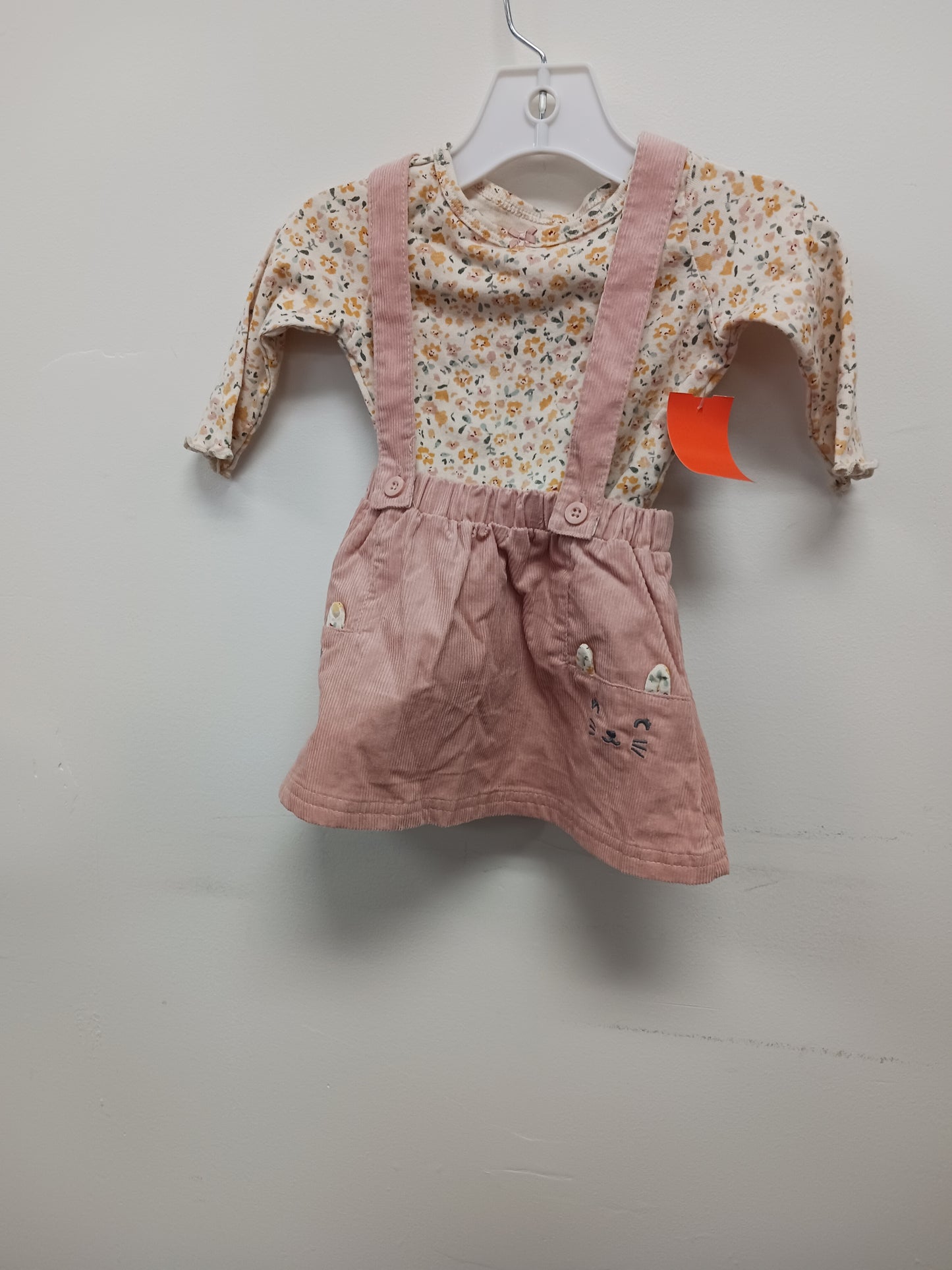 pink Carters 2 Piece flower Outfit, 6M G