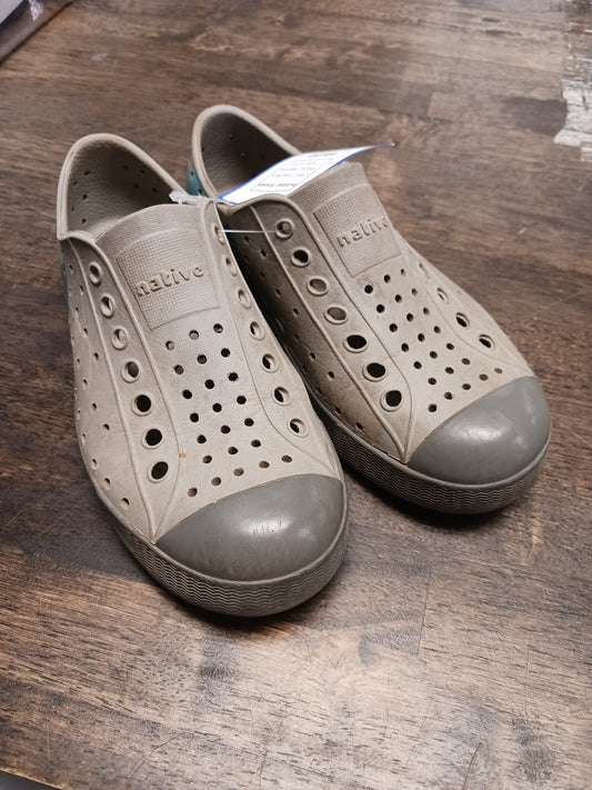 Grey/Blue Natives Rubber Shoes, 12 B