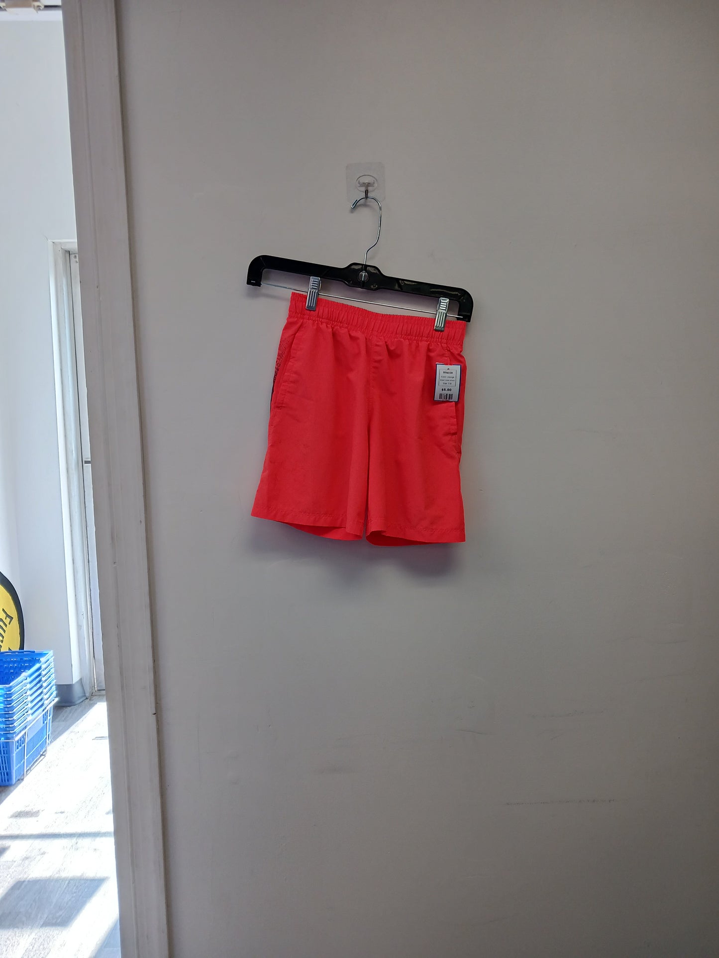 orange Under Armour Shorts, 5 B