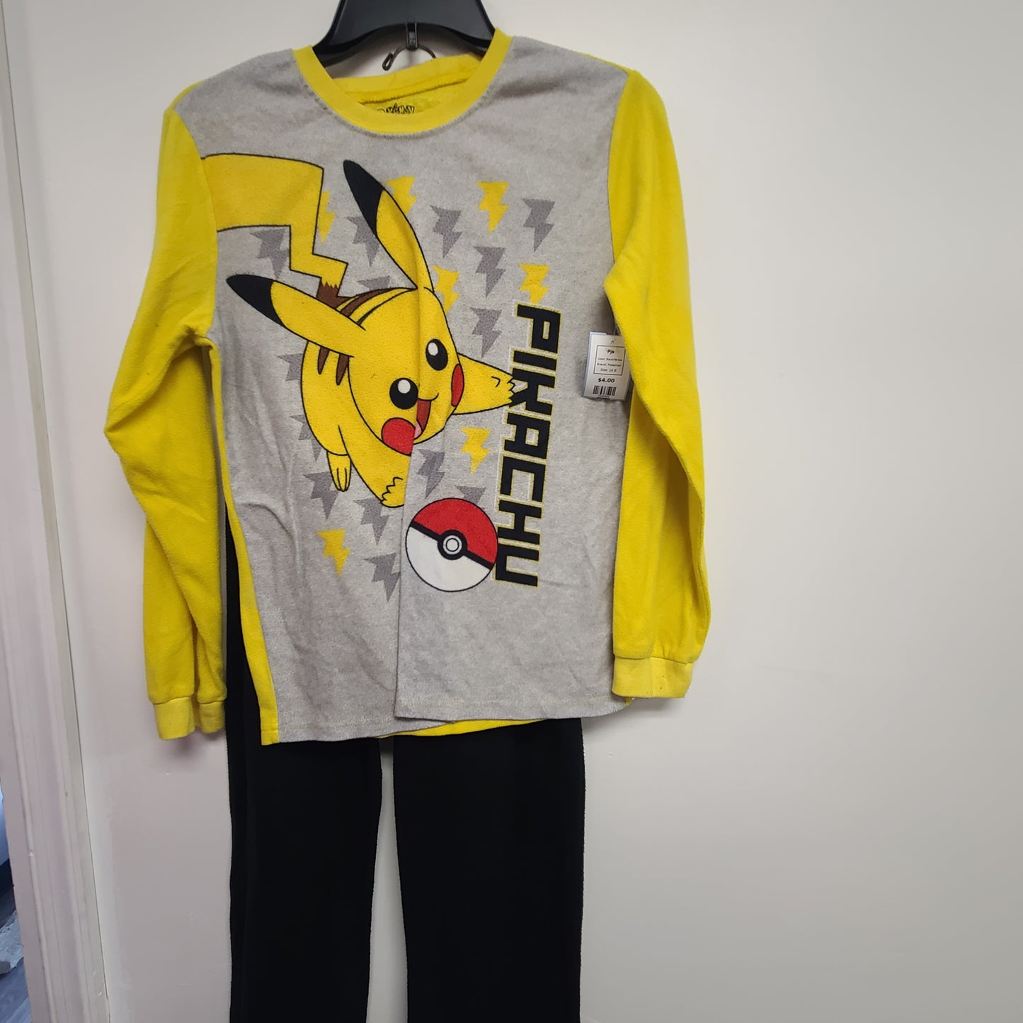 Black/Yellow Pokemon Pjs, 14 B