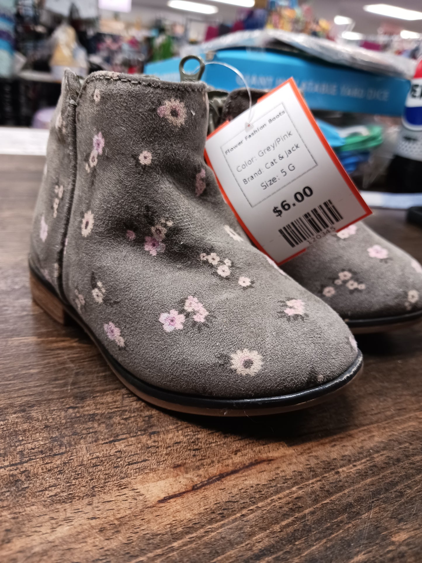 Grey/Pink Cat & Jack Flower Fashion Boots, 5 G