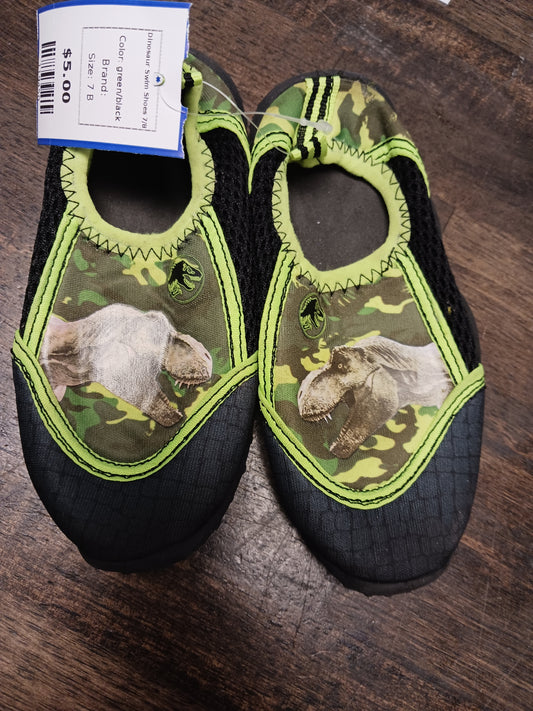 green/black  Dinosaur Swim Shoes 7/8, 7 B