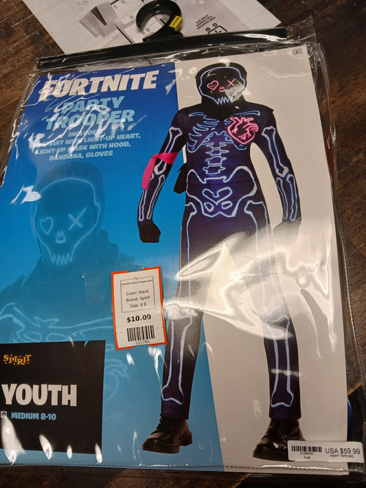 black Spirit Fortnite Party Trooper 8/10, 8 B