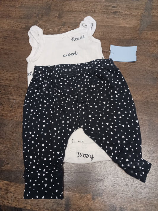 White/Black Carters Outfit, 3M G