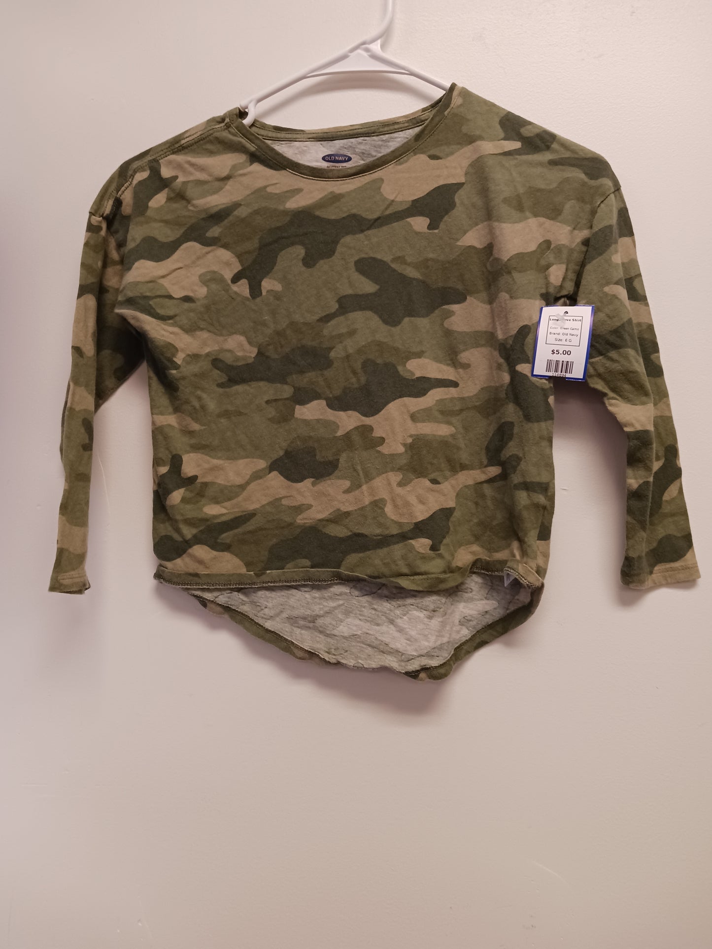 Green Camo Old Navy Longsleeve Shirt, 6 G