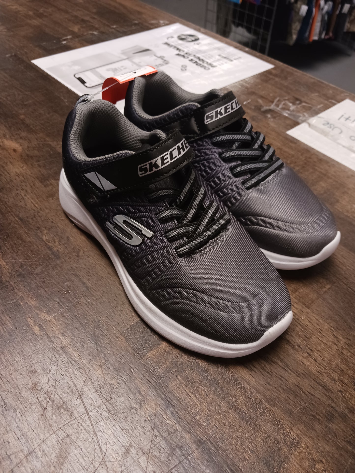 Grey Sketchers Sneakers, 1 B