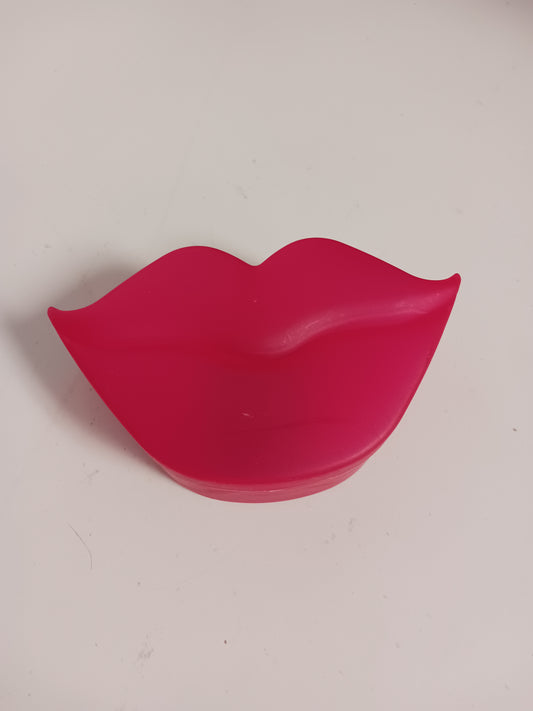 Lip Container
