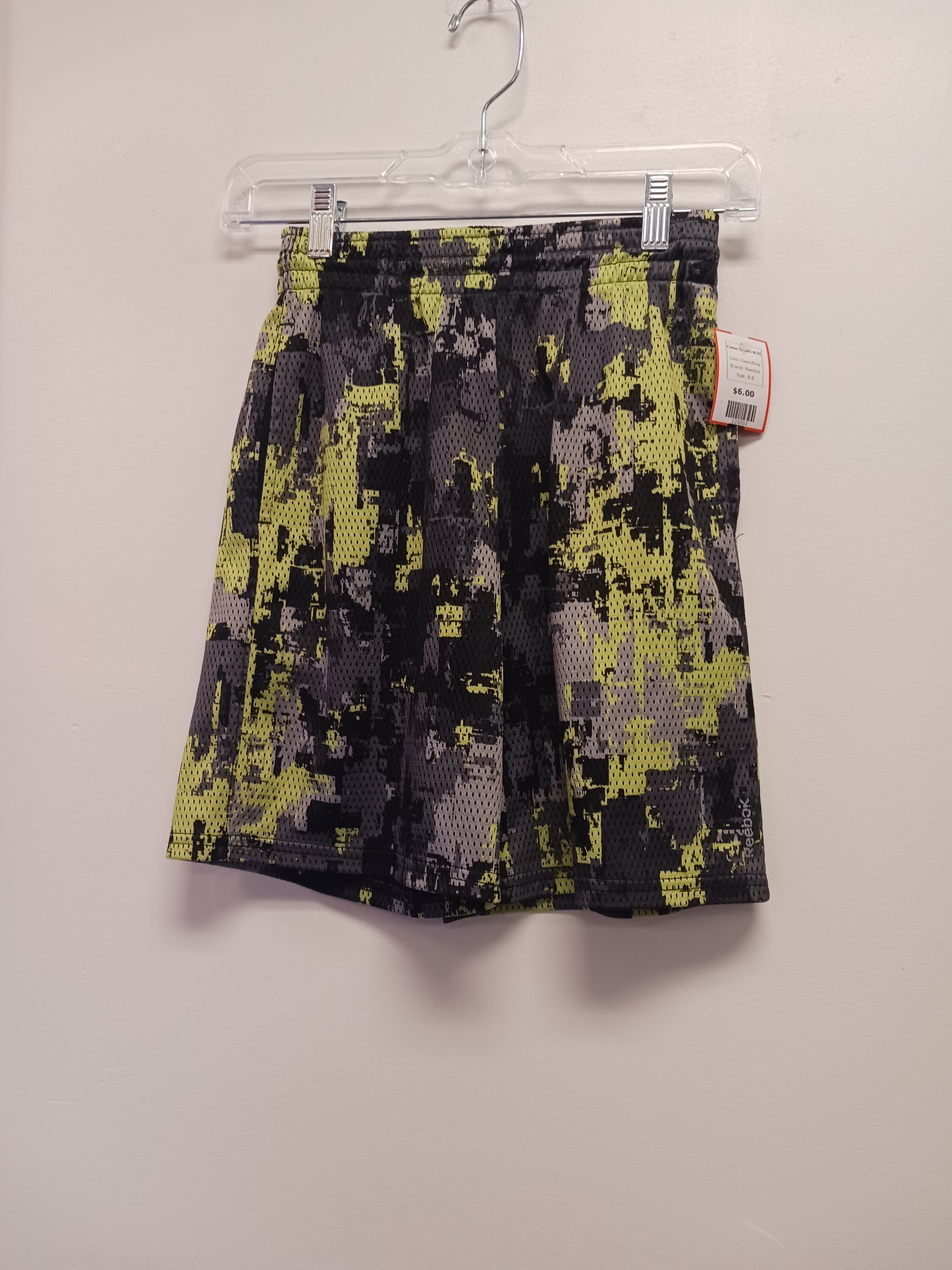 Green/Grey Reebok Camo Shorts 8/10, 8 B