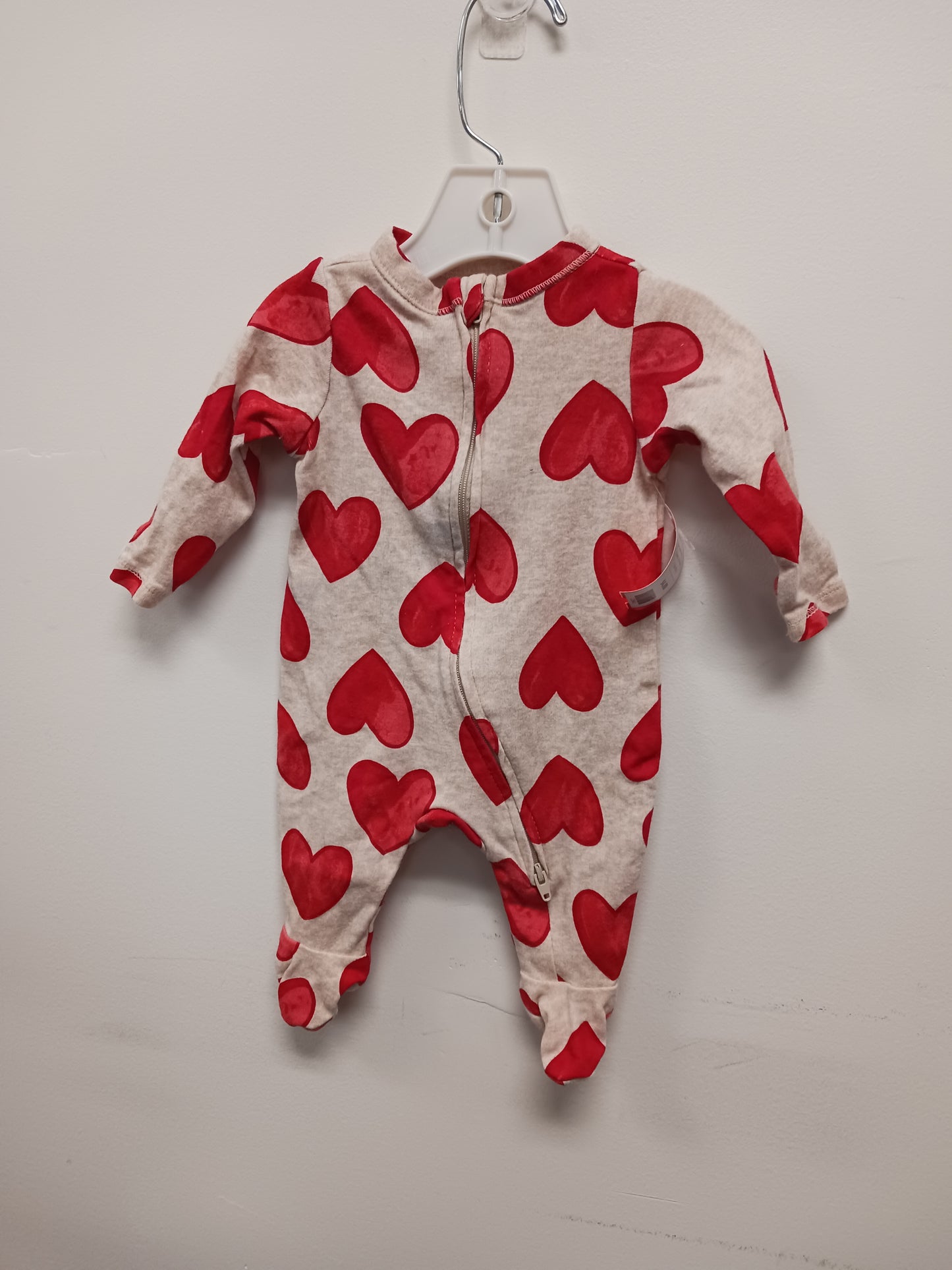 Tan/Red Heart Old Navy Sleeper, NB G