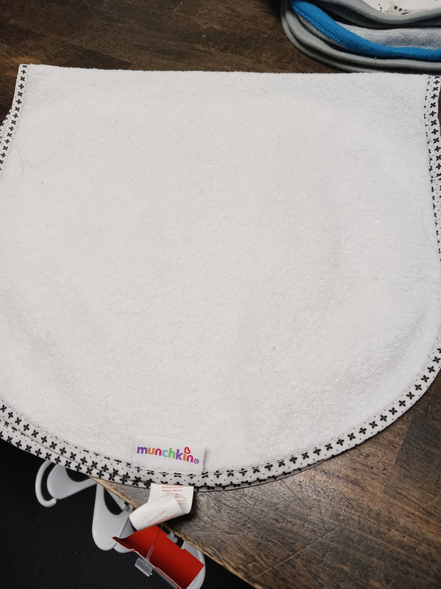 white Munchkin Burp Cloth