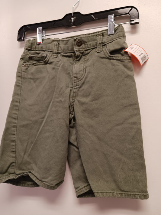 Green Old Navy Shorts, 7 B