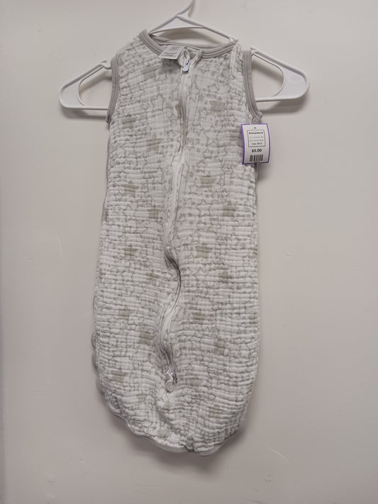 White/Grey Star Swaddle Designs Sleepsack, 6M B