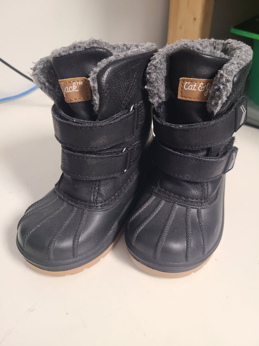 Black/Tan Cat & Jack Snow Boots, 7 B