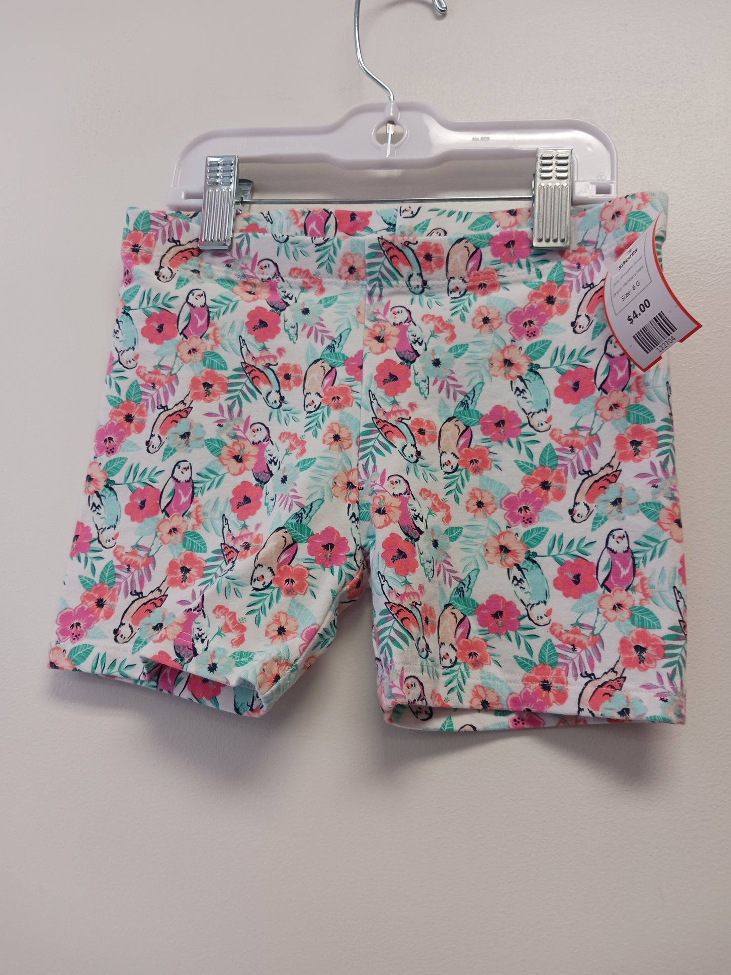 White/Pink Flower Members Mark Shorts, 6 G
