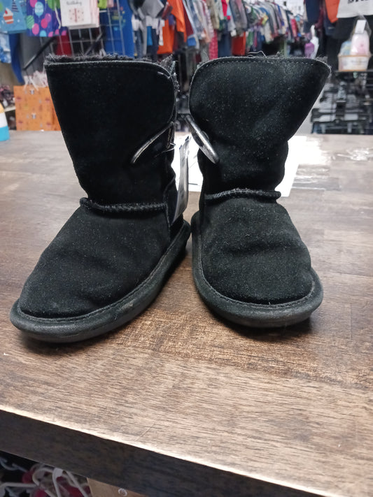 black bearpaw fuzzy boots, 7