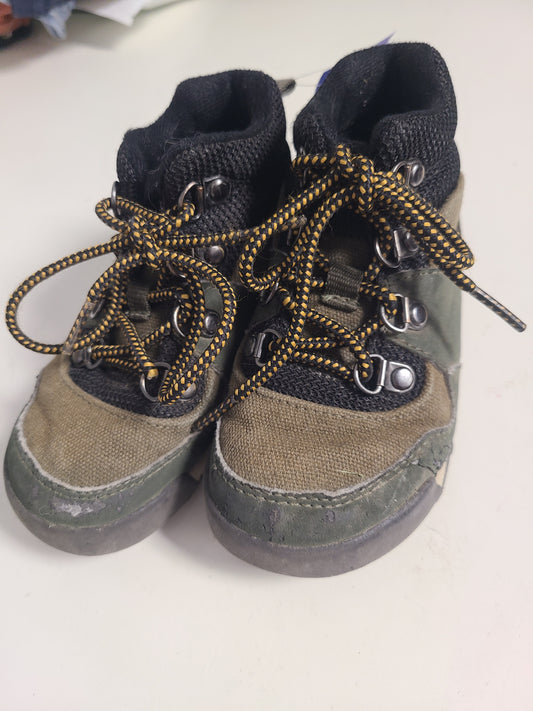 Green Wonder Nation Boots, 9C B