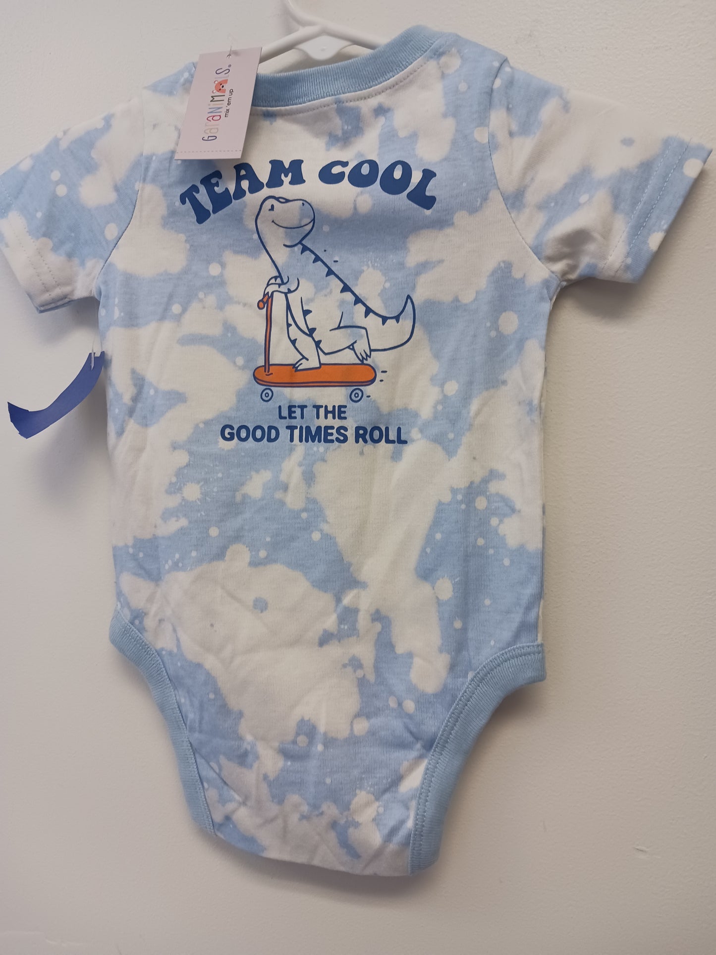 blue Garanimals Good Times roll Onesie 6/9m, 6M B