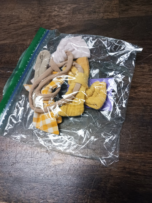 yellow/beige  bag of 3 mini bows