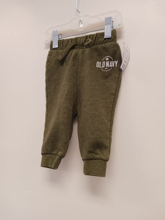 Green Old Navy Pants, 3M B