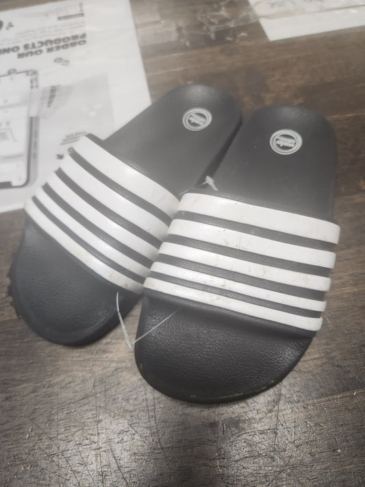 Black/White Wonder Nation Sandals, 13Y B