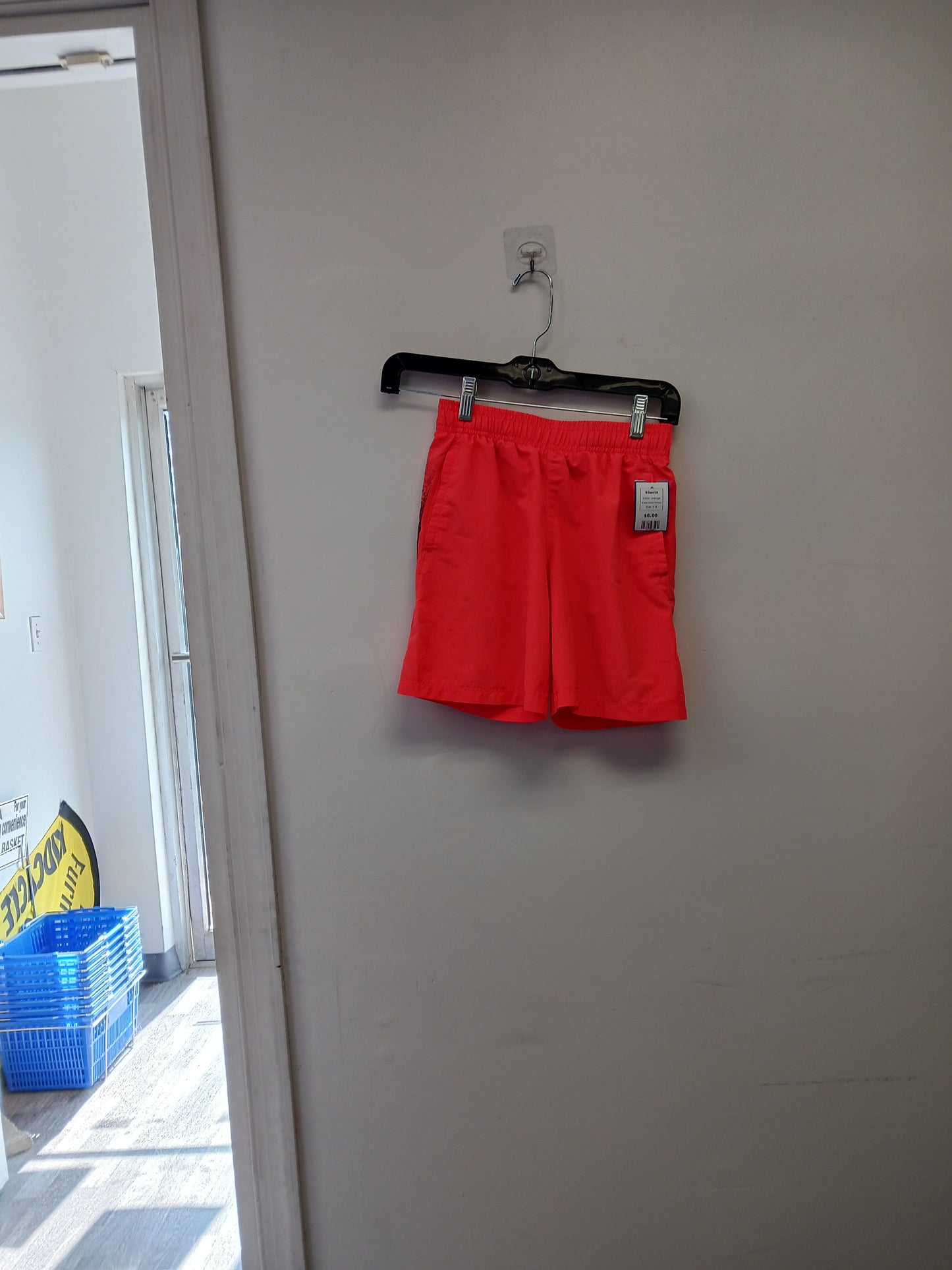 orange Under Armour Shorts, 5 B