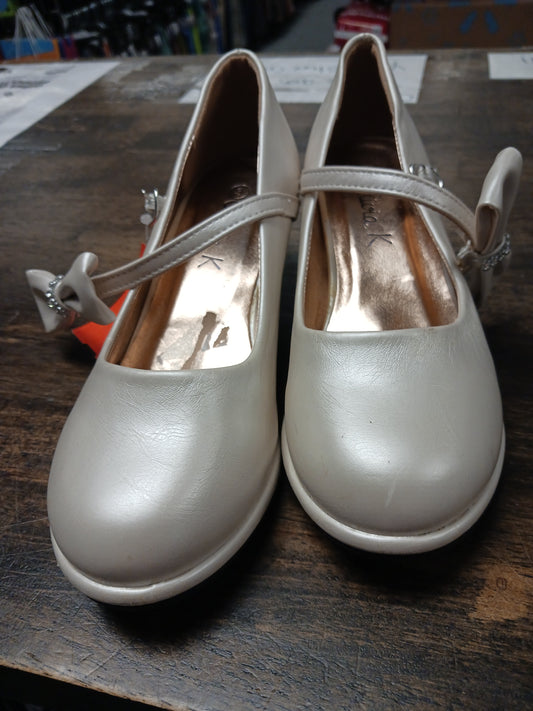 Beige Olivia K Heeled Bow Shoes, 3 G